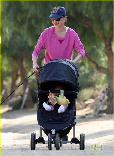  Miranda Kerr: Post Baby Body Secret Revealed!