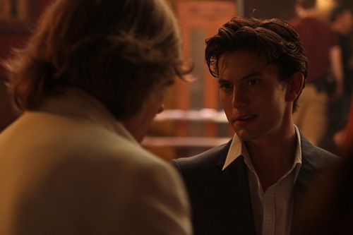  New behind-the-scene with Jackson Rathbone in Live at the Foxes den
