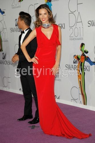 New photos of Alessandra at 2011 CFDA Fashion Awards