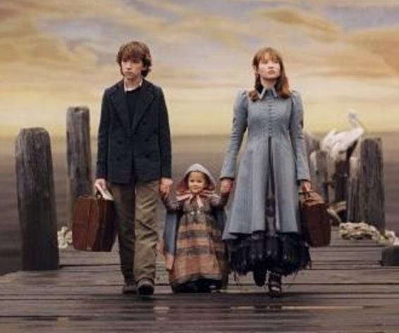 Lemony Snicket's A Series Of Unfortunate Events images The Baudelaires wallpaper and background photos at http://www.fanpop.com/clubs/lemony-snickets-a-series-of-unfortunate-events/images/22883986/title/baudelaires-photo