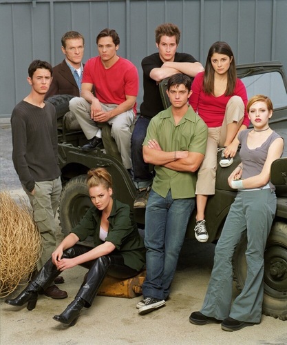  William in 'Roswell' [Season 1 Cast Shoot]