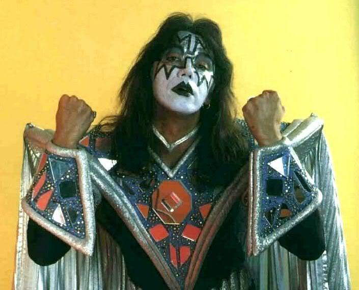 Gene Simmons Collaborates With Ace Frehley for Guitarists 