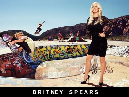  Britney karatasi la kupamba ukuta ❤