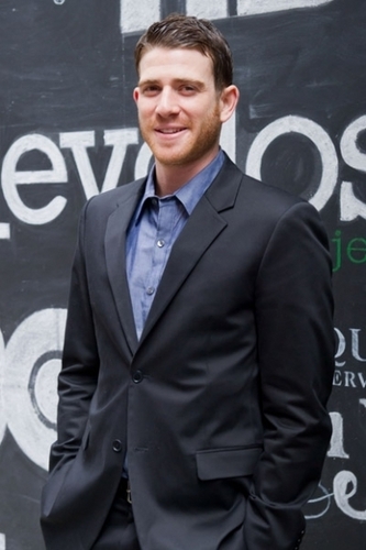  Bryan at 2011 Olevolos Project Fundraiser