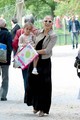 Jennifer - Spending a day off in Paris with her kids  - June 16, 2011 - jennifer-lopez photo