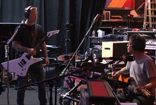  Metallica's James Hetfield in the studio with Lou Reed