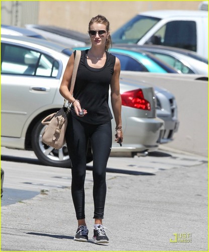 Rosie Huntington-Whiteley leaves the gym after a workout on Tuesday (June 14) in Los Angeles.
