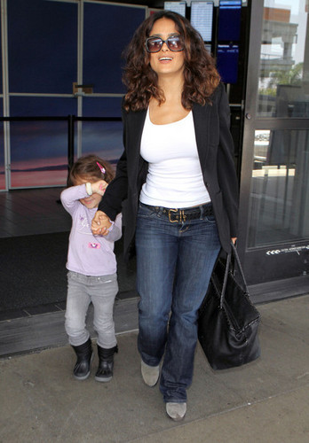 Arriving On A Flight At LAX with Valentina [June 20, 2011]
