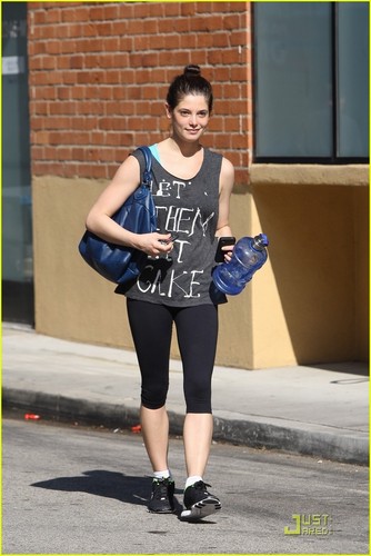 Ashley Greene Goes To The Max!