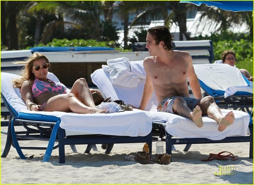 Diego Boneta: Miami пляж, пляжный Fun