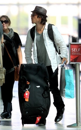  Ian Somerhalder catching a flight out of Toronto (June 20).
