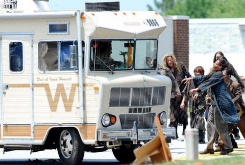  The Walking Dead - Season 2 - Set 사진 - June 21st