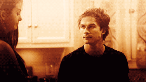  What are u staring at, Damon? ;)