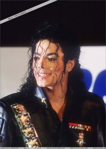 dangerous era ~>Michael Jackson