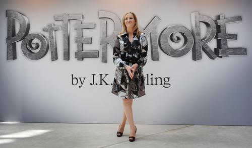  J.K. Rowling sasisho official site on Pottermore, picha from London press launch HQ