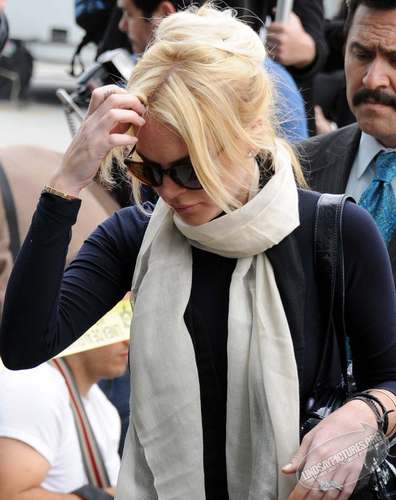 Lindsay Lohan Arriving For A Preliminary Hearing In Los Angeles 