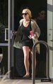 Lindsay Lohan At Downtown Women’s Center - lindsay-lohan photo
