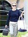 Reese Witherspoon: Art Student in Pacific Palisades - reese-witherspoon photo
