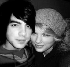  Tay and Joe in upendo