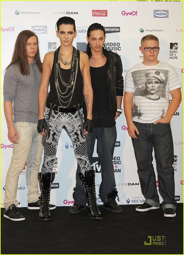  Tokio Hotel: MTV Video 音楽 Aid 日本 Performance!