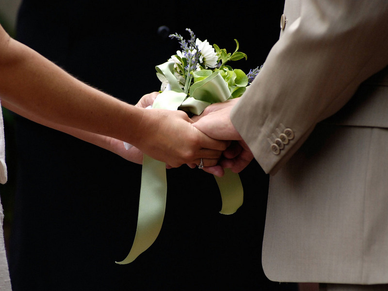 wedding couples hand with hand wallpapers