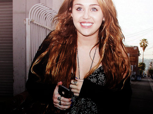 Miley C.<3
