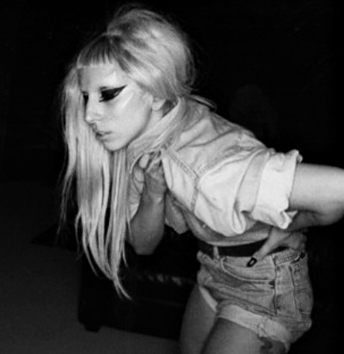  New Outtake from the Born This Way Photoshoot sejak Nick Knight
