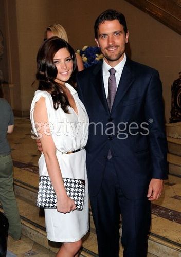  Official photos of @AshleyMGreene at the Salvatore Ferragamo montrer arriving