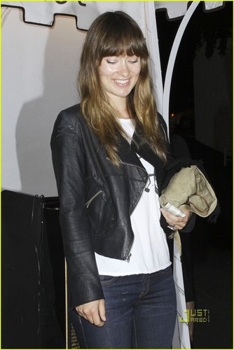  Olivia Wilde: Fresh Faced at замок Marmont