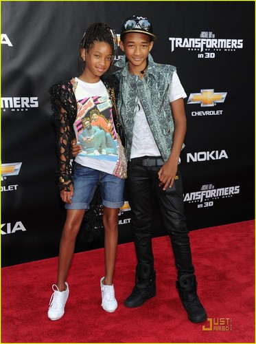  Willow and Jaden Smith step out for the premiere of Transformers: Dark Of The Moon