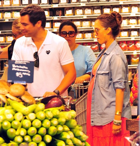 Jessica - Grocery shopping at Whole Foods in Brentwood - June 26, 2011