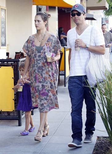  Jessica - Out in Beverly Hills - June 25, 2011