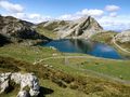 spain - Lake Enol - Covadonga wallpaper