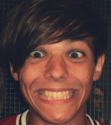  Sweet Louis Big Cheesy Grin While In Doncaster! (Enternal Love) 29/06/11! 100% Real ♥
