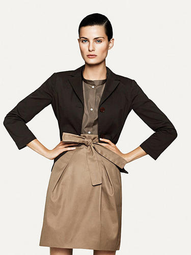 +J for Uniqlo Spring 2011 Campaign: Isabeli Fontana by David Sims