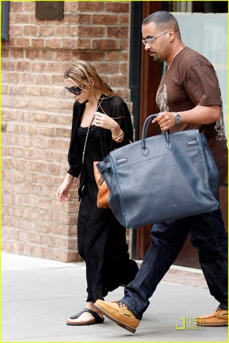  Ashley Olsen Takes Off from Tribeca