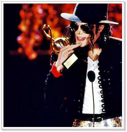Michael Jackson <3 its all for love !!!
