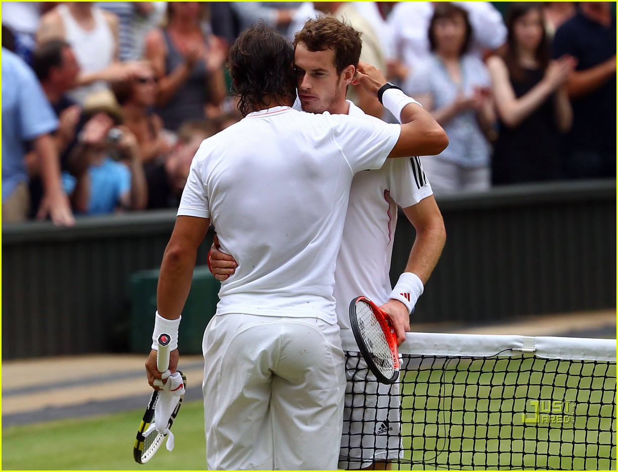 Photo of Wimbledon 2010 sexy ass and Rafa show !!! for fans of Rafael Nadal. 