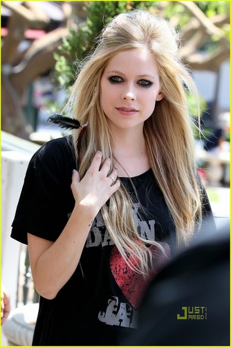  Avril Lavigne: Abbey Dawn jepang Tee