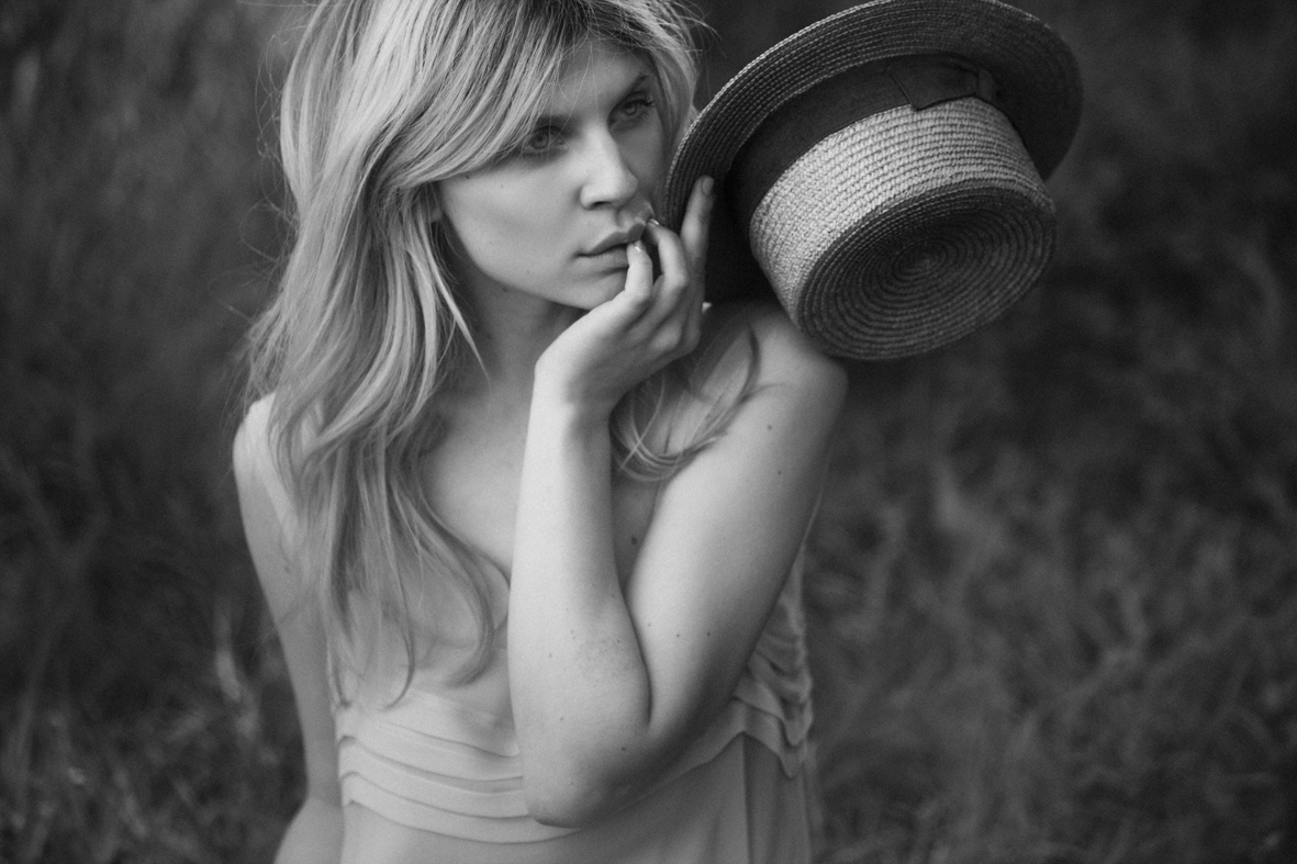 Photo of Clemence Poesy - Photoshoot for fans of Clemence Poesy. 