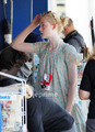 Elle Fanning buys some Magazines in Studio City, July 15 - elle-fanning photo