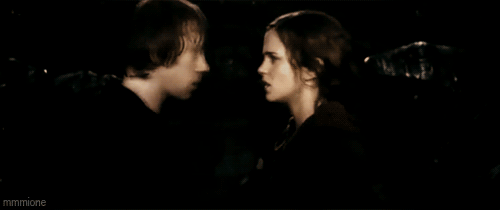 Ron & Hermione kiss