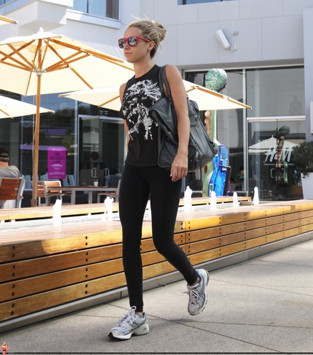 Ashley - Arriving at the Equinox gym in West Hollywood - July 18, 2011