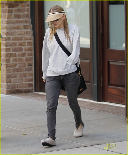 Ashley Olsen Reveals Her Wardrobe Staples