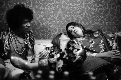  Michelle Phillips & Mama Cass with Jimi Hendrix