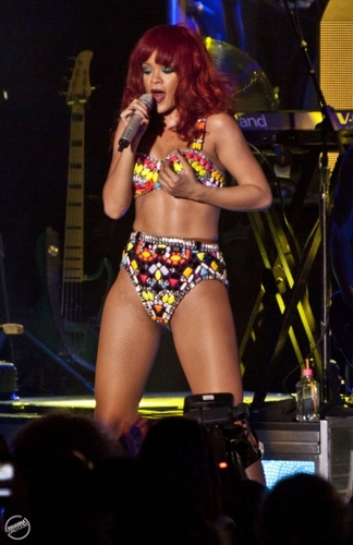  Rihanna - Loud Tour (2011) Atlanta, GA - July 12, 2011