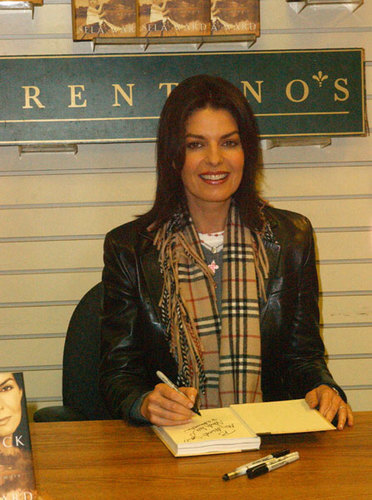 Sela Ward Signs Her New Book 'Homesick' in Los Angeles [November 8, 2002]
