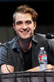 HQ pictures of Robert Pattinson with Kristen Stewart, Taylor Lautner - twilight-series photo