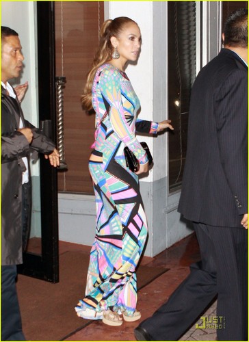  Jennifer Lopez: Night Out in Miami!