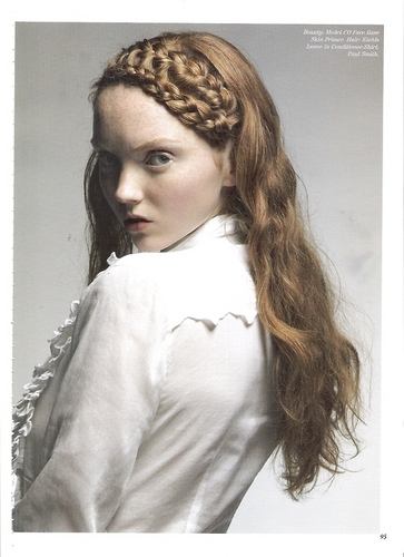  Lily Cole